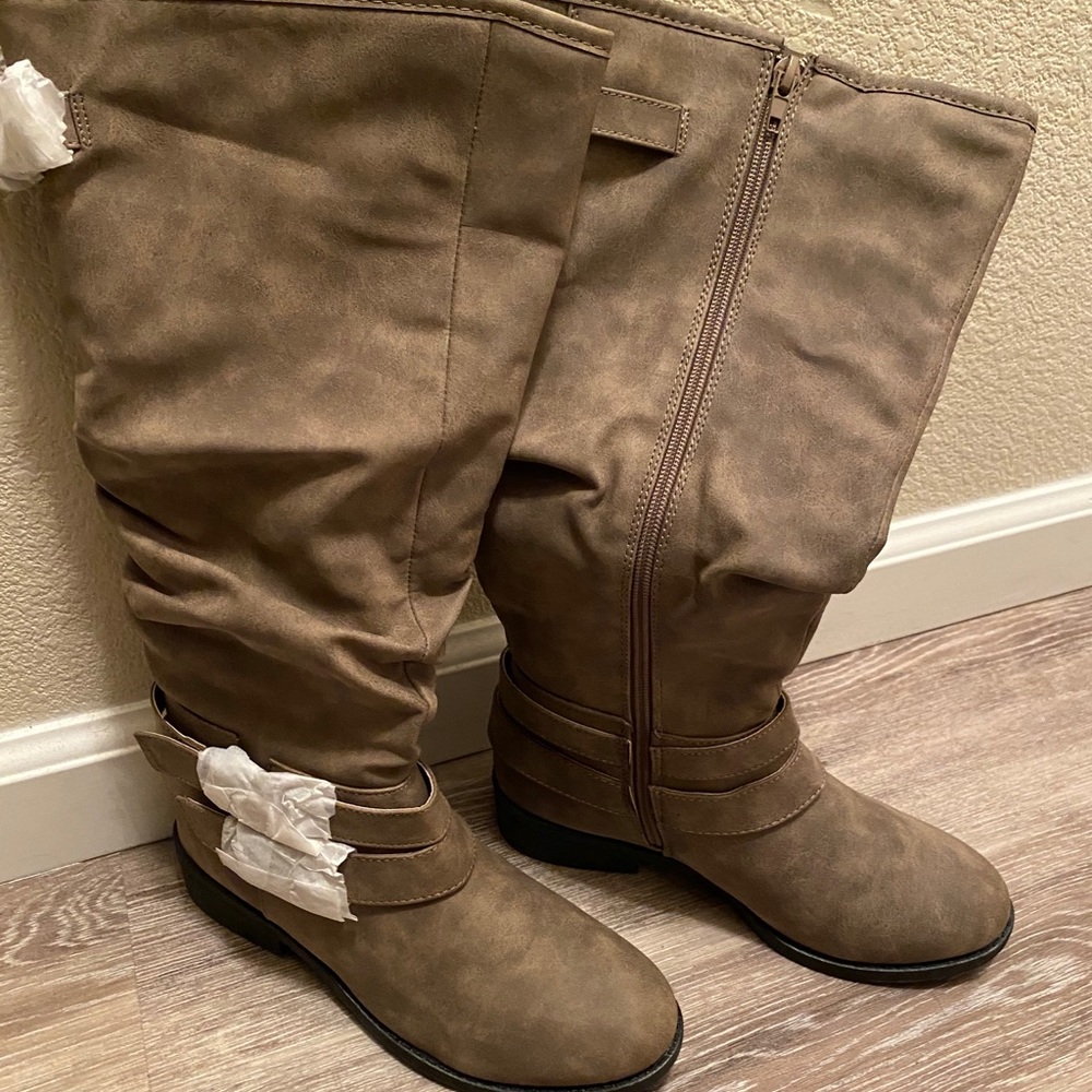 Slouch Boots (Brand New)